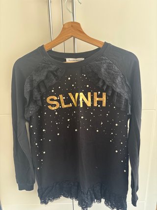 Camiseta negra Silvian Heach con encaje