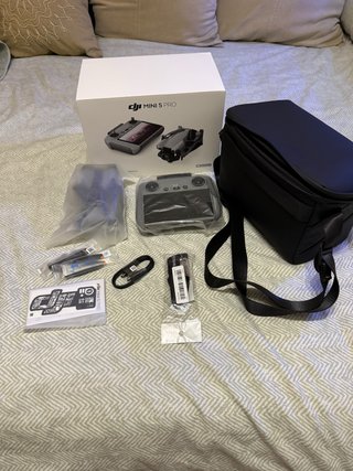 DJI Mini 5 Pro Mando cn Pantalla NUEVO SIN ACTIVAR