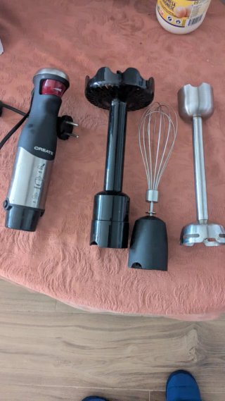 Batidora de mano Create con accesorios
