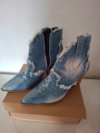 Botines Vaqueros Estilo Cowboy . Talla 41
