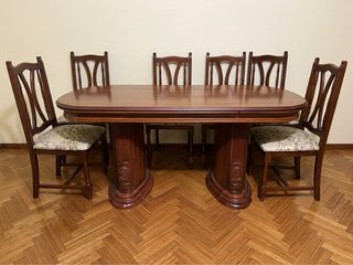 Mesa de Comedor con 6 Sillas de Madera