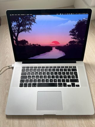 MacBook Pro Retina 15" 2015 i7 16GB 256GB