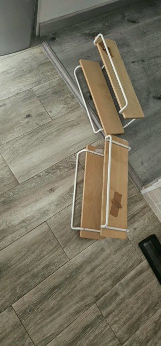 2 Estanterías IKEA de madera y metal
