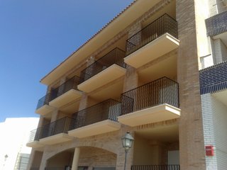Alquilo piso en naquera de 3 habitaciones