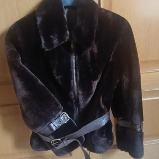 Chaqueta de Invierno muton y piel Marrón
