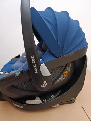 Maxi-Cosi Pebble 360 con Base FamilyFix 360