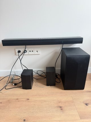 Barra de sonido LG S60TR 5.1 con subwoofer
