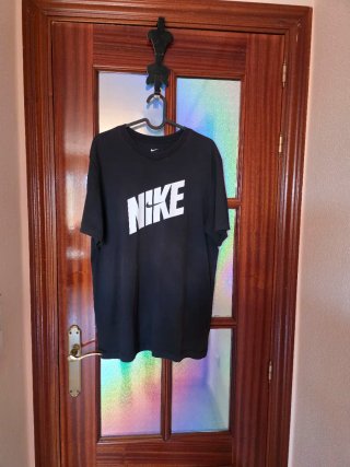Camiseta Nike Negra
