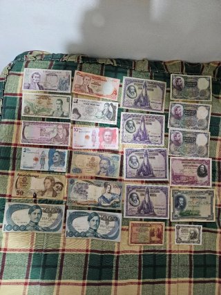 Lote de 23 billetes antiguos variados