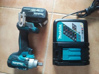Atornillador de Impacto Makita 18V