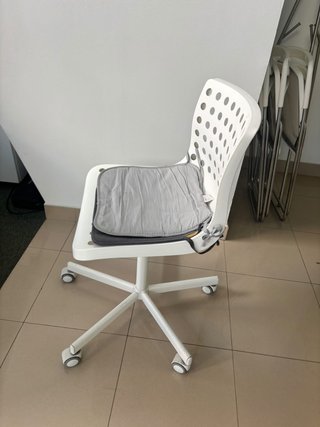 Silla de escritorio blanca