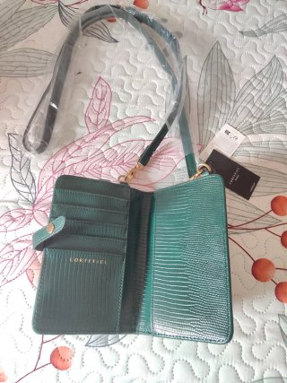 Cartera-portamóvil Cortefiel