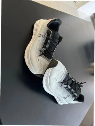 Zapatillas On Cloudmonster Negro/Blanco Talla 42