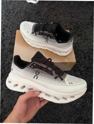 Zapatillas On Cloudmonster Negro Blanco Talla 45