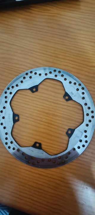 Disco de freno delantero Yamaha YZF R 125 y faro