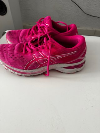 Zapatillas Asics GT-2000 9 Talla 39.5