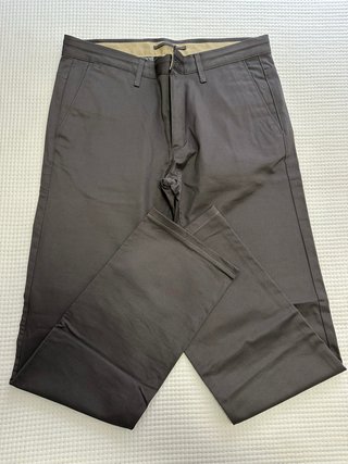 Pantalones chino Zara Man gris oscuro, talla 40