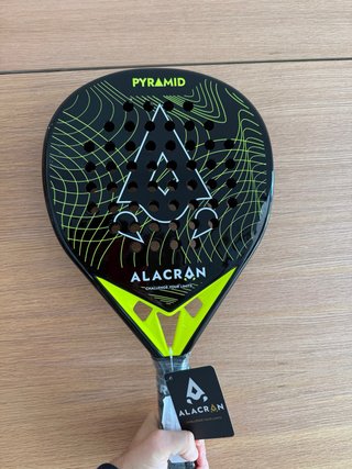 Pala de Pádel Alacran Pyramid
