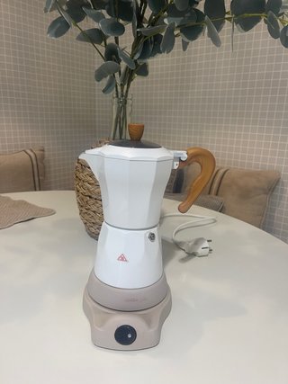 Cafetera Eléctrica Italiana Blanca