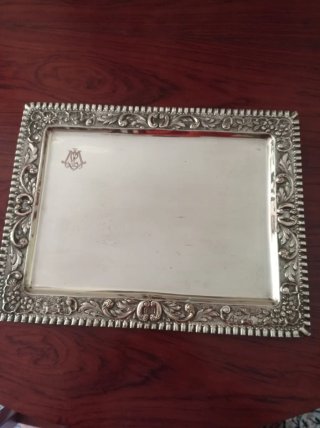 Bandeja Antigua con Relieve