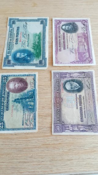 Lote de 4 Billetes Antiguos de Pesetas