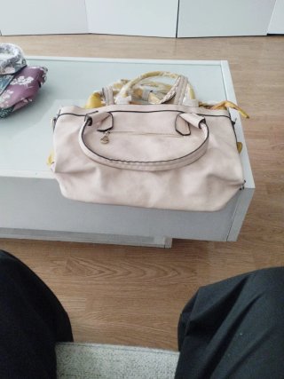 Bolso de hombro beige