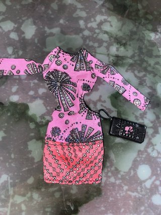 Outfit Barbie Fashionistas Sassy Swappin’Style