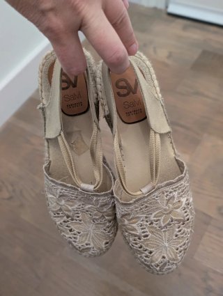 Sandalias Salvi Beige