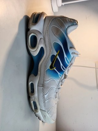 Nike TN Talla 42 Azul y Blancas