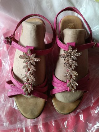 Sandalias Rosa con Detalle de Pedrería