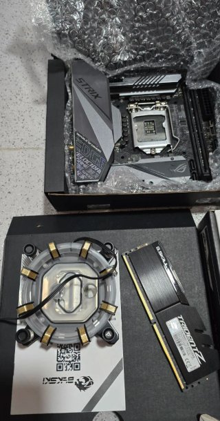 Placa Asus Z390I, RAM DDR4 y Refrigeración