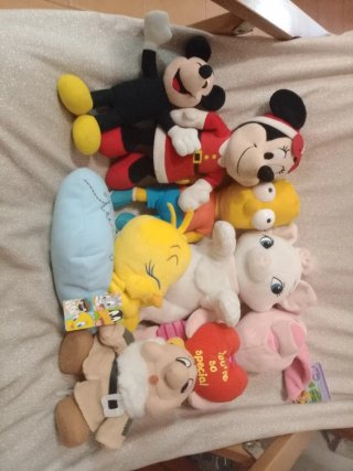 Lotto di 8 peluche assortiti