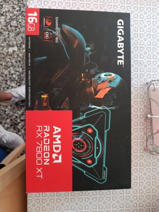 Tarjeta Gráfica Gigabyte AMD Radeon RX 7800 XT