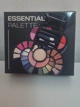 Estuche de Maquillaje Essential Palette