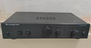 Amplificador Integrado Cambridge Audio A1 V3.0