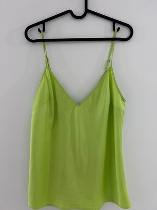 Top de tirantes verde simil raso
