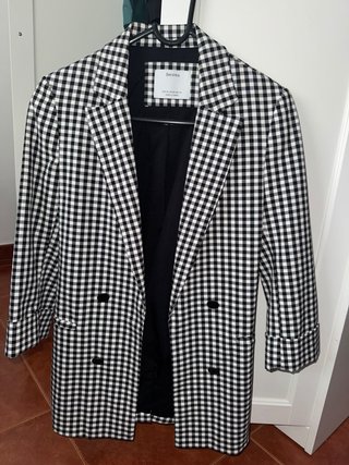 Blazer Bershka Cuadros Blanco y Negro