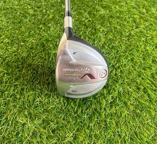 Madera 3 TaylorMade V Steel 15.0 Diestro