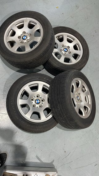 Set de 4 Llantas BMW con Neumáticos