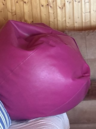 Puff Lila de Piel Sintética