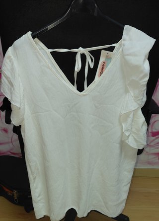 Blusa blanca de manga corta