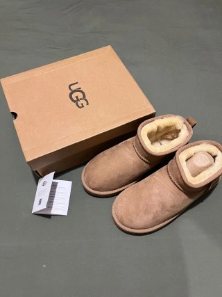 Botas UGG Ultra Classic Mini