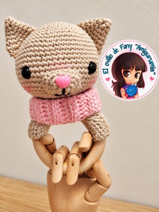 Sonajero gatita amigurumi.
