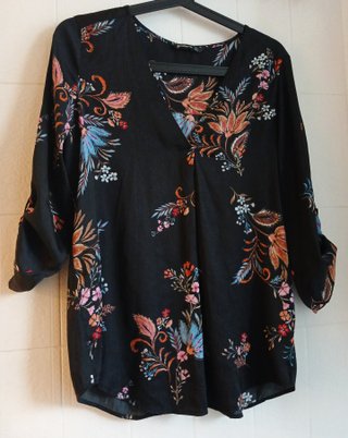 Blusa Stradivarius Estampado Flores