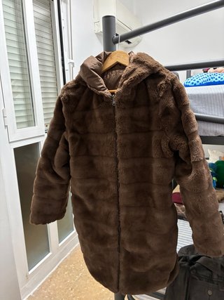 Chaquetón marrón de pelo