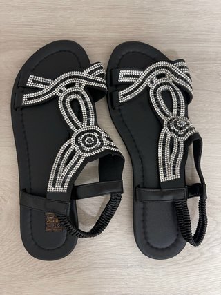 Sandalias Negras con Brillantes Talla 39