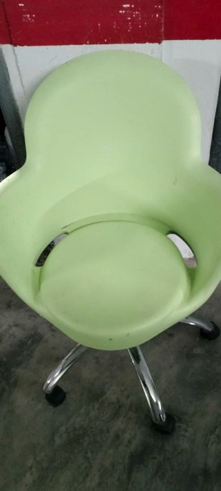 Silla Giratoria Verde