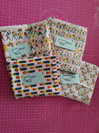Set de 4 Retales de Tela Algodón LGTBQ+