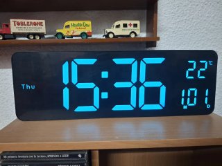 Reloj Digital con Pantalla LED