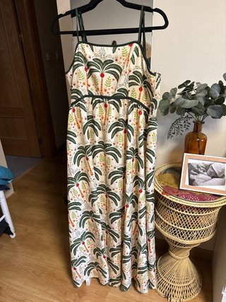 Vestido largo estampado con pecho elástico